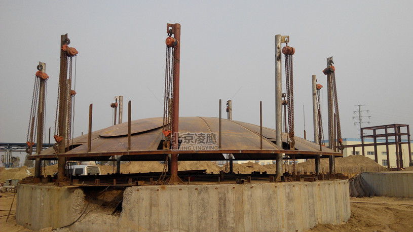 群吊電動51漫画免费版下载油罐焊接使用現場